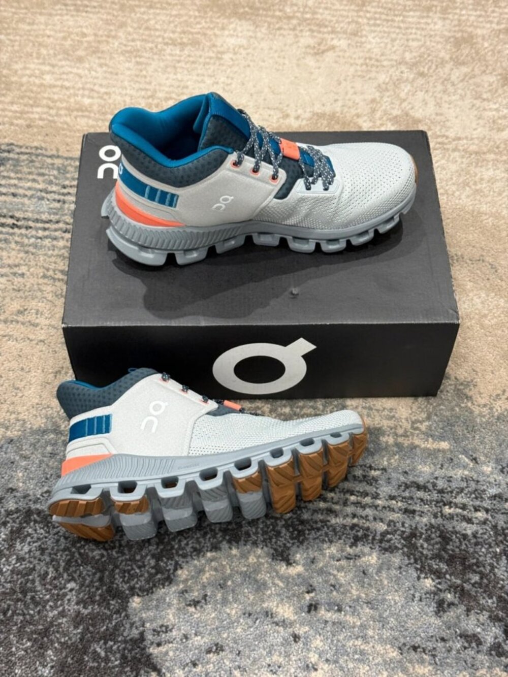 On Cloud Cloud Hi Edge Glacier Shadow Running Shoes Women's US 7 - Picture 2 of 9